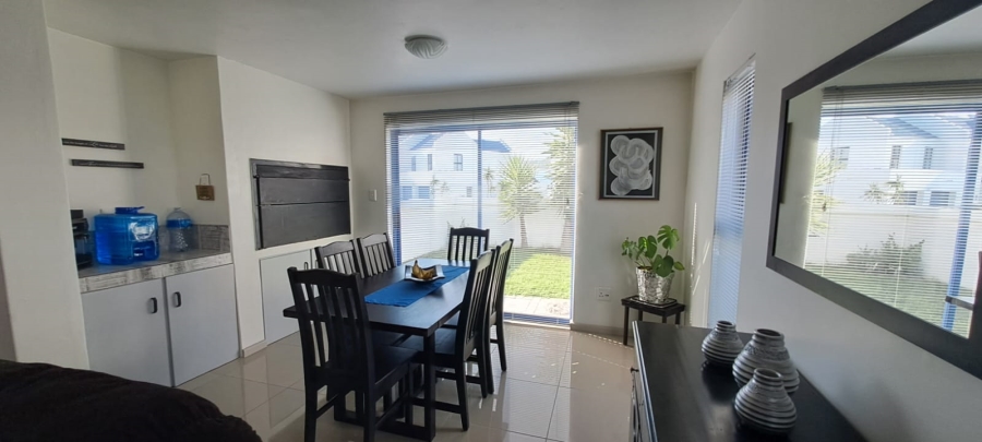 3 Bedroom Property for Sale in Blue Lagoon Western Cape